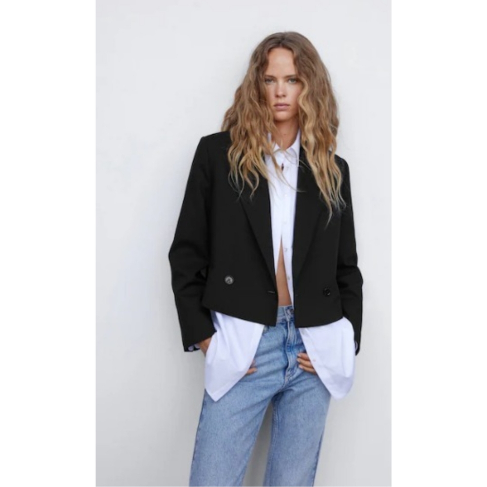 Mango Cropped Black Double-Button Blazer